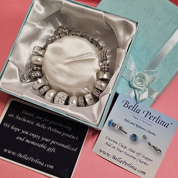 Bella Perlina Silver-tone Bracelet Pearl & Rhinestones with Shoe Charm - Picture 1 of 6